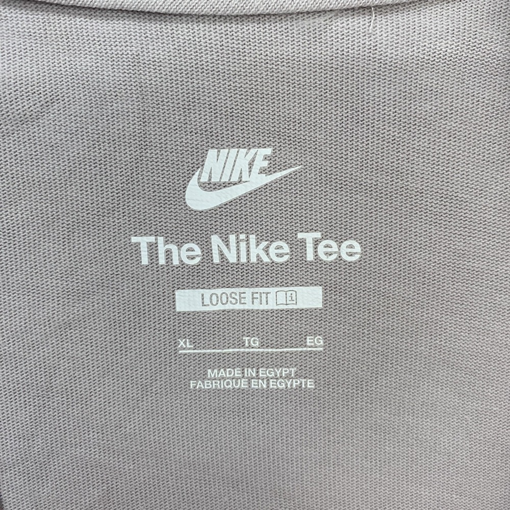 Nike Boxy Shirt Womens XL Logo Graphic Tee The Nike Tee Loose Fit Relaxed Lilac - Picture 6 of 12